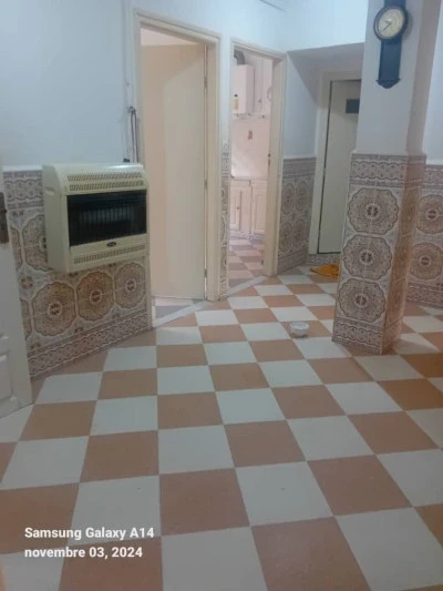 شقة للكراء في بئر خادم